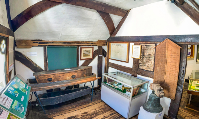 King John's Hunting Lodge Museum